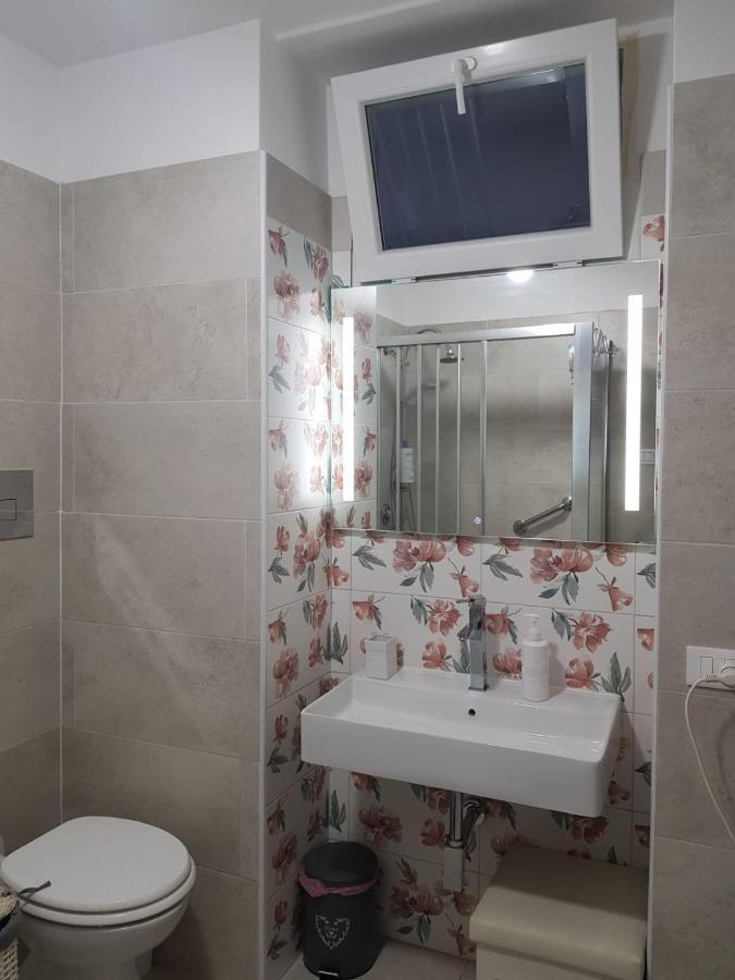 Casa Moneka Politeama Apartment Palermo Bagian luar foto