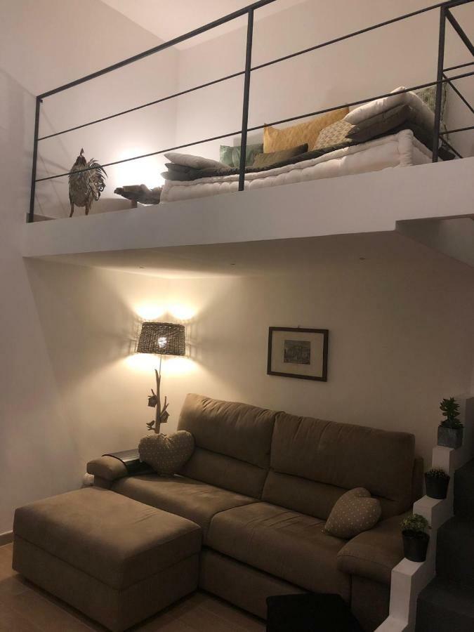Casa Moneka Politeama Apartment Palermo Bagian luar foto